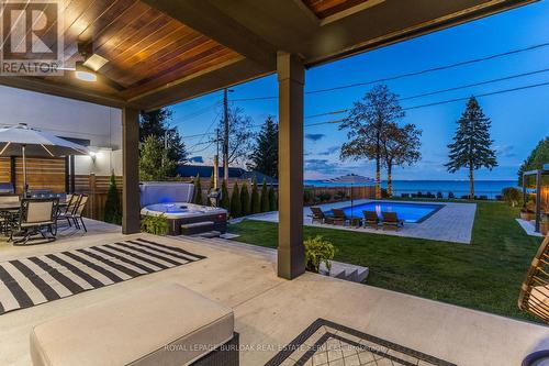 7 Campview Road, Hamilton, ON - Outdoor With In Ground Pool