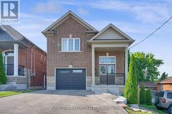 402 OLIVE AVENUE Oshawa (Central), ON L1H 2R1