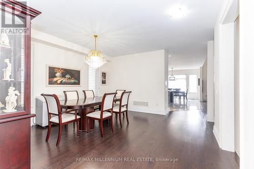 11 Algoma Drive, Vaughan, ON - Indoor Photo Showing Dining Room