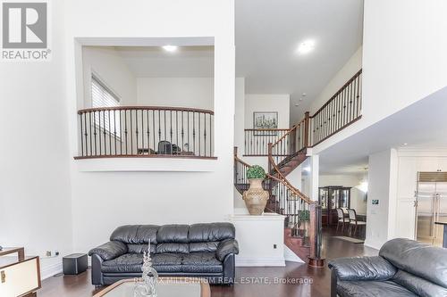 11 Algoma Drive, Vaughan, ON - Indoor Photo Showing Living Room