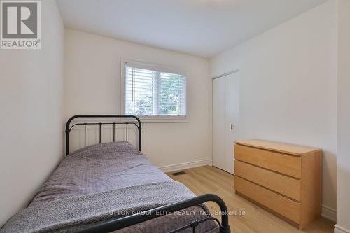 1488 Swanage Crescent Sw, Mississauga, ON - Indoor Photo Showing Bedroom