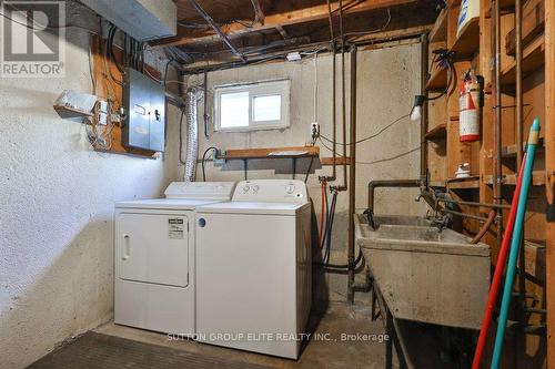 1488 Swanage Crescent Sw, Mississauga, ON - Indoor Photo Showing Laundry Room