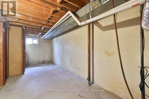1488 Swanage Crescent Sw, Mississauga, ON - Indoor Photo Showing Basement