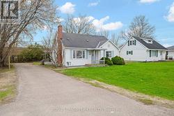 258 DANIEL STREET SOUTH STREET Arnprior, ON K7S 2M2
