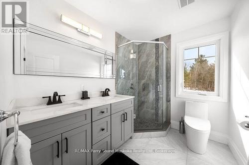 730 124 Highway, Mckellar, ON - Indoor Photo Showing Bathroom