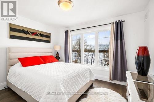 730 124 Highway, Mckellar, ON - Indoor Photo Showing Bedroom
