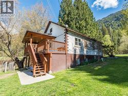 1448 Pass Creek Road Castlegar, BC V1N 4S2