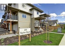255 Taylor Road Unit# 17 Kelowna, BC V1X 4G1
