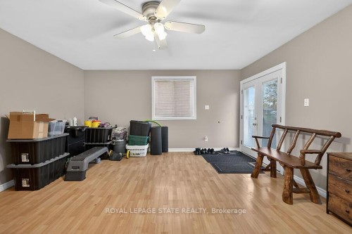 419 East 42Nd Street, Hamilton, ON - Indoor