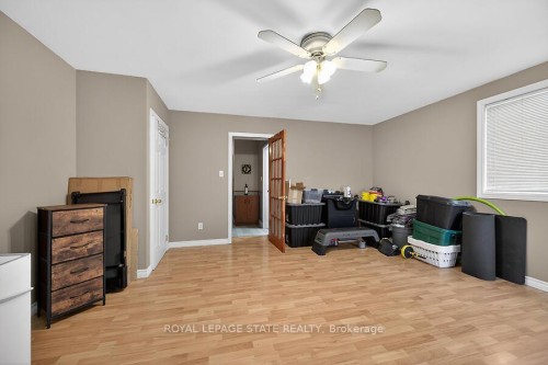 419 East 42Nd Street, Hamilton, ON - Indoor