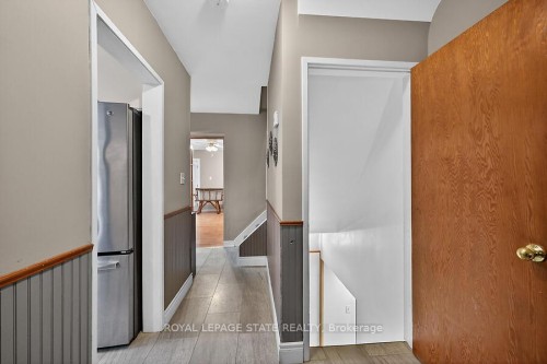 419 East 42Nd Street, Hamilton, ON - Indoor Photo Showing Other Room