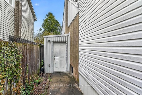 419 East 42Nd Street, Hamilton, ON - Outdoor