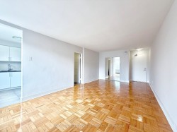 402-1545 Bathurst Street  Toronto, ON M5P 3H6