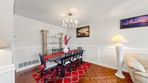 2526 Kingsberry Crescent, Mississauga, ON 