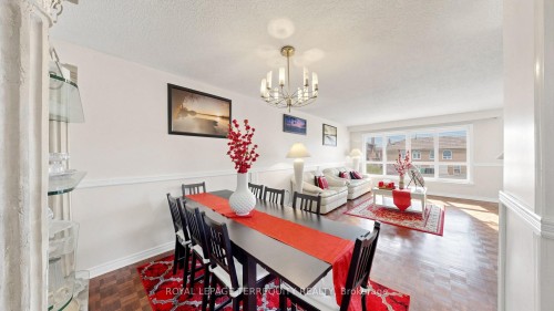 2526 Kingsberry Crescent, Mississauga, ON 