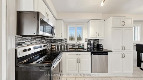 2526 Kingsberry Crescent, Mississauga, ON 