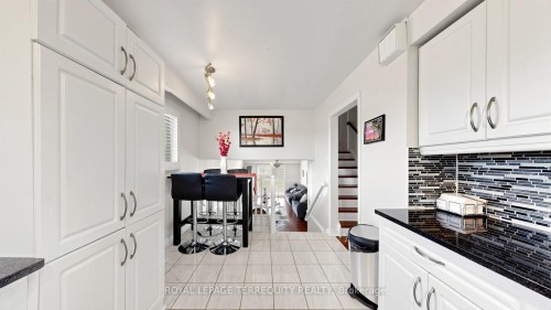 2526 Kingsberry Crescent, Mississauga, ON 