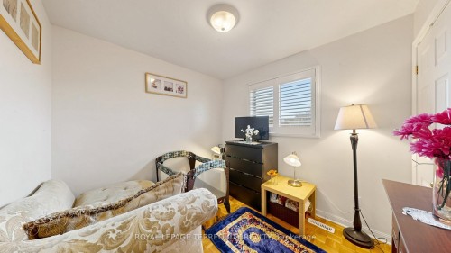 2526 Kingsberry Crescent, Mississauga, ON 