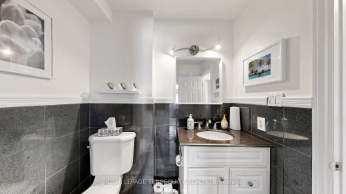 2526 Kingsberry Crescent, Mississauga, ON 