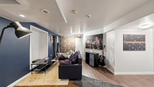 2526 Kingsberry Crescent, Mississauga, ON 