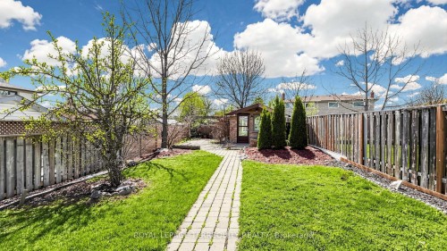 2526 Kingsberry Crescent, Mississauga, ON 