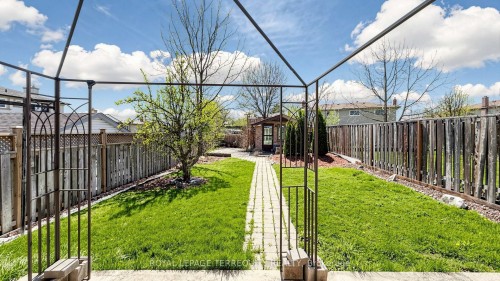 2526 Kingsberry Crescent, Mississauga, ON 