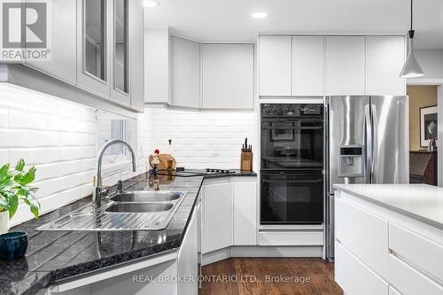 1958 Neepawa Avenue, Ottawa, ON - Indoor Photo Showing Kitchen With Double Sink With Upgraded Kitchen