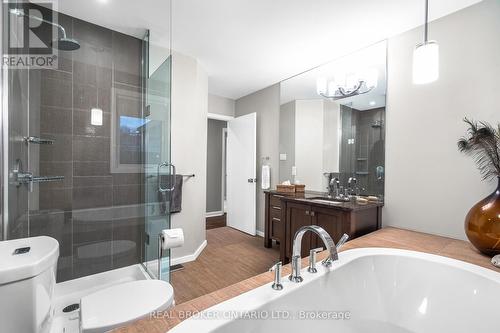 1958 Neepawa Avenue, Ottawa, ON - Indoor Photo Showing Bathroom