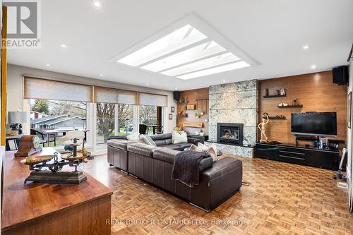 1958 Neepawa Avenue, Ottawa, ON - Indoor With Fireplace