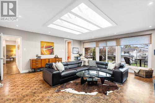 1958 Neepawa Avenue, Ottawa, ON - Indoor Photo Showing Living Room