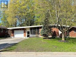 105 QUEEN STREET Tillsonburg, ON N4G 3H4