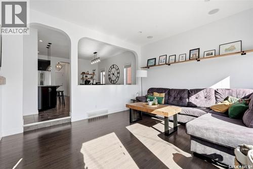 3644 Green Moss Lane, Regina, SK - Indoor Photo Showing Living Room