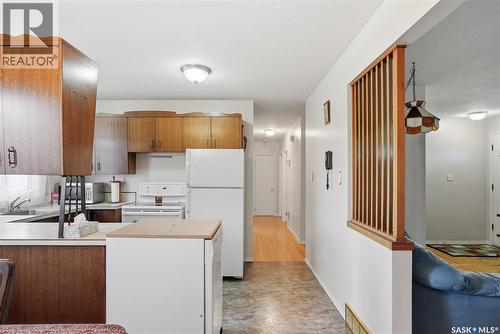 4 Malta Crescent, Saskatoon, SK - Indoor Photo Showing Kitchen