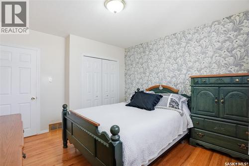 4 Malta Crescent, Saskatoon, SK - Indoor Photo Showing Bedroom