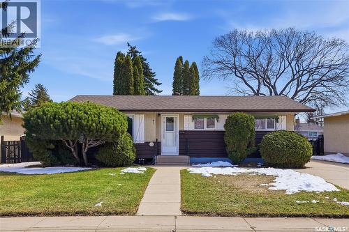 4 Malta Crescent, Saskatoon, SK - Outdoor With Facade