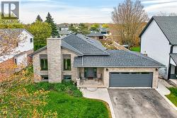 6 KINTYRE Court  Caledonia, ON N3W 1G8