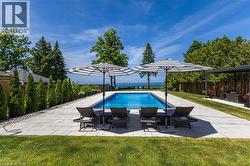 7 CAMPVIEW Road  Stoney Creek, ON L8E 5E2
