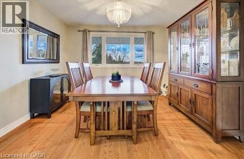 4 Ronald Road, Cambridge, ON - Indoor Photo Showing Dining Room