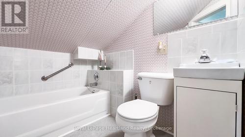 25 Wellington Street N, Goderich (Goderich (Town)), ON - Indoor Photo Showing Bathroom