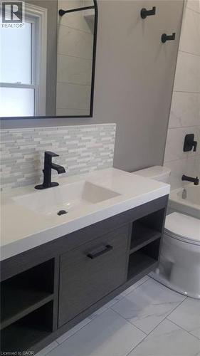 96 Orchard Avenue, Simcoe, ON - Indoor Photo Showing Bathroom