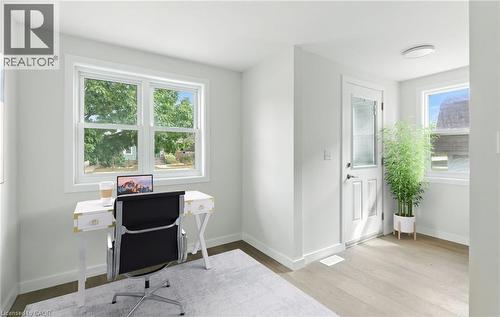 VS PHOTO - 684 Beach Boulevard, Hamilton, ON - Indoor Photo Showing Office