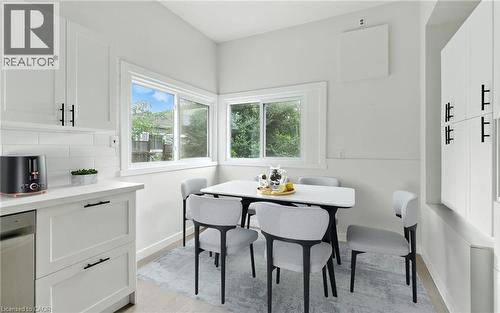 VS PHOTO - 684 Beach Boulevard, Hamilton, ON - Indoor Photo Showing Dining Room