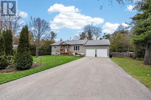 19 TROUT LANE  Tiny, ON L9M 0J1