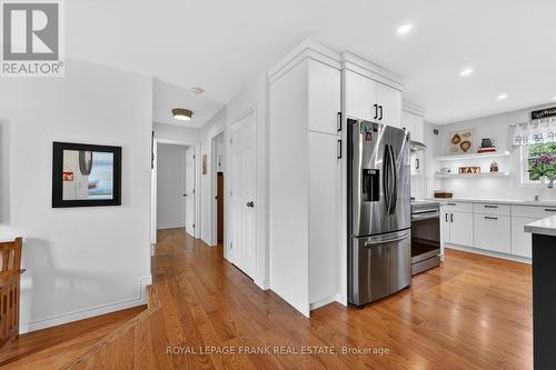 19 Trout Lane, Tiny, ON - Indoor Photo Showing Kitchen