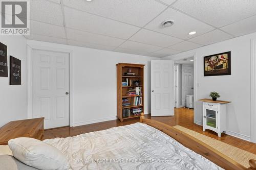 19 Trout Lane, Tiny, ON - Indoor Photo Showing Bedroom