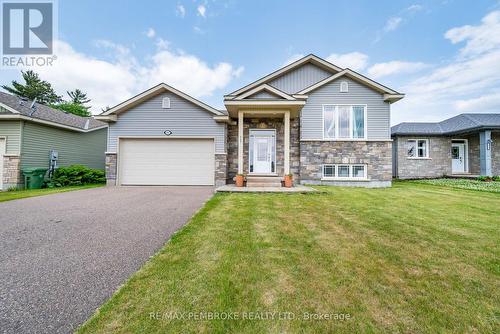 547 GARDNER CRESCENT  Petawawa, ON K8H 0C4