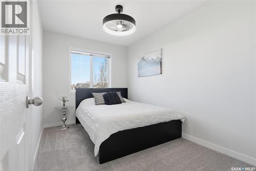 719 Rutherford Lane, Saskatoon, SK - Indoor Photo Showing Bedroom