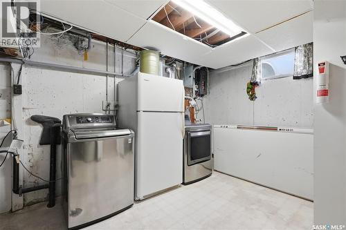 1604 Preston Avenue S, Saskatoon, SK - Indoor Photo Showing Laundry Room