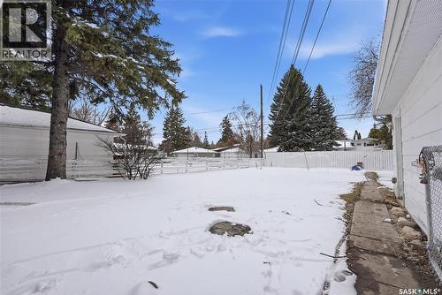 1604 Preston Avenue S, Saskatoon, SK - Outdoor