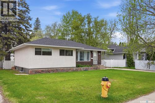 1604 Preston Avenue S, Saskatoon, SK - Outdoor